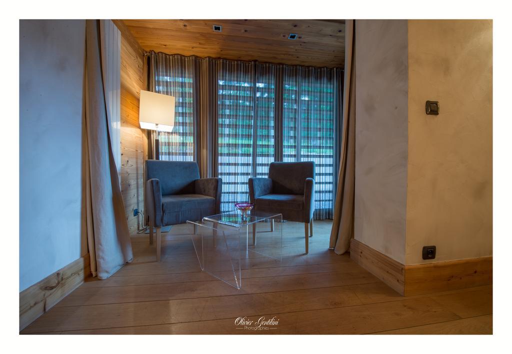 Hotel Restaurant Les Alisiers Lapoutroie Cameră foto